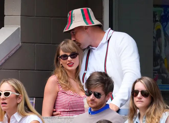 Taylor Swift a manifesté son petit ami Travis Kelce dans une interview vieille de dix ans 5 Les fans soutiennent Travis Kelce lorsqu'il s'agit de gagner le cœur de Taylor