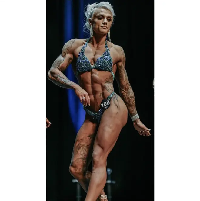 Eve de MAFS UK a participé à une compétition de musculation