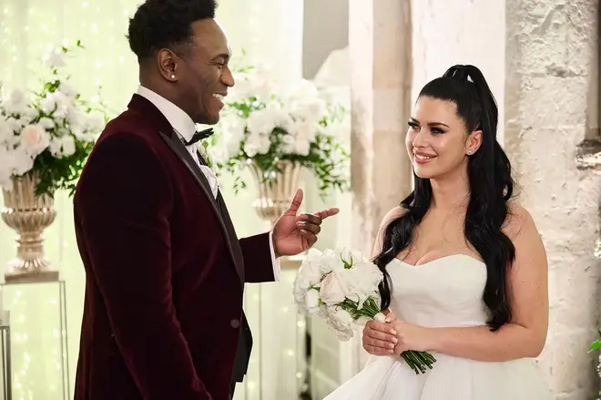 Holly de MAFS UK et elle avant et après la transformation de la rupture 4 Les experts ont associé Holly et Alex sur MAFS UK