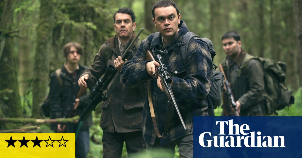 Critique de Kill - Des liens familiaux se dénouent lors d'une chasse dans un thriller captivant en forêt | Film - 1
