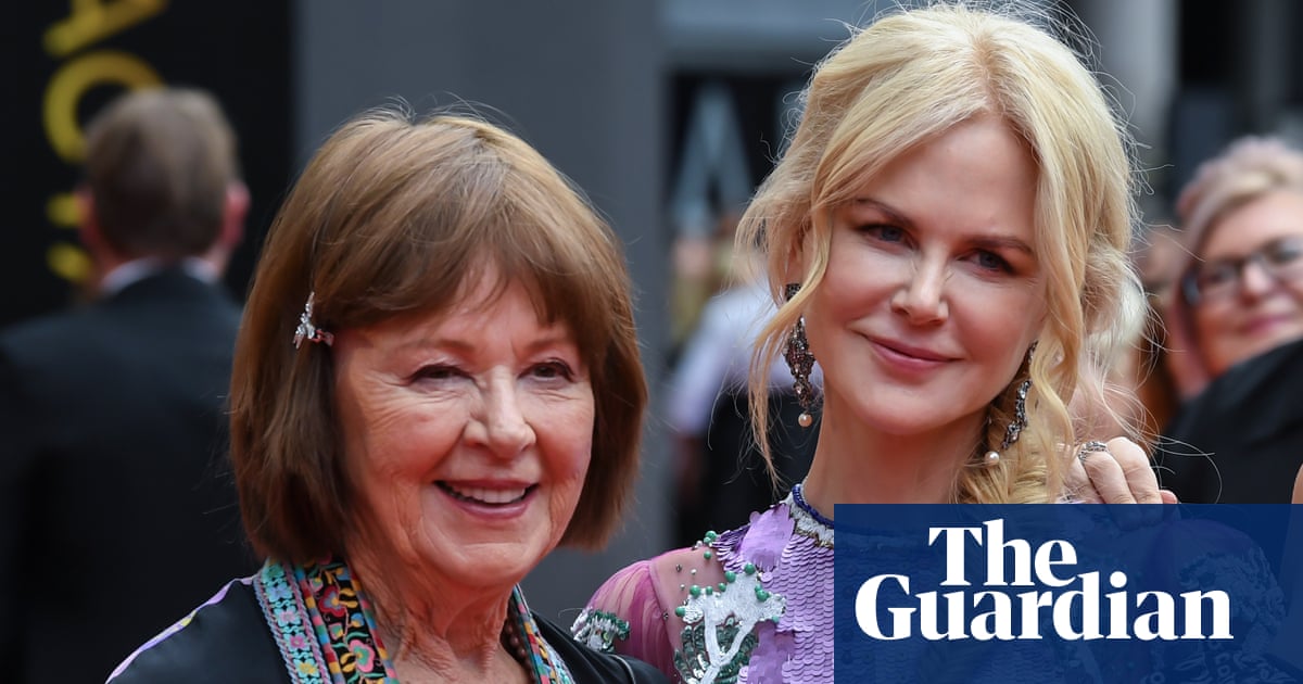 Nicole Kidman en deuil : son coeur brisé après la mort de sa mère Janelle 2 Nicole Kidman en deuil : son coeur brisé après la mort de sa mère Janelle - 1