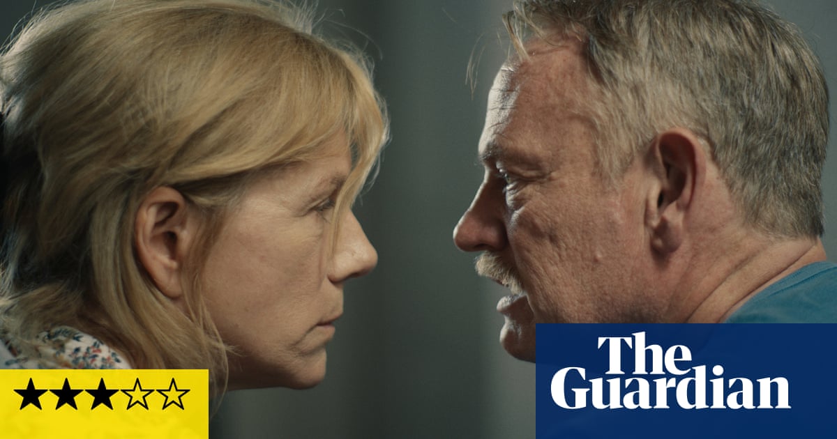 Critique émouvante: le retour de la fille disparue après dix ans | Film 2 Critique émouvante: le retour de la fille disparue après dix ans | Film - 1
