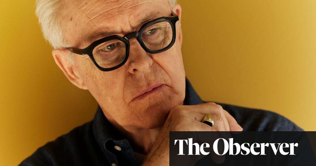 <br />
<br />
<h2>Interview exclusive: John Lithgow se confie sur son incroyable rôle dans l'adaptation théâtrale de Roald Dahl</h2><br />
<br />
<p>Dans une récente interview, l'acteur John Lithgow livre ses impressions sur le défi de jouer des rôles excentriques sur scène, notamment dans l'adaptation théâtrale des œuvres de Roald Dahl. Voici les points clés de cette discussion :</p><br />
<br />
<ul><br /> <li>John Lithgow parle de son expérience en tant qu'acteur</li><br /> <li>Il explique comment il aborde les personnages de Roald Dahl</li><br /> <li>Son point de vue sur l'adaptation théâtrale de ces histoires populaires</li><br /> <li>Les défis qu'il a rencontrés lors de la préparation de ce rôle</li><br /> <li>Ses impressions sur l'accueil du public et la réception de la pièce</li><br />
</ul><br />
<br /> 2 <br />
<br />
<h2>Interview exclusive: John Lithgow se confie sur son incroyable rôle dans l'adaptation théâtrale de Roald Dahl</h2><br />
<br />
<p>Dans une récente interview, l'acteur John Lithgow livre ses impressions sur le défi de jouer des rôles excentriques sur scène, notamment dans l'adaptation théâtrale des œuvres de Roald Dahl. Voici les points clés de cette discussion :</p><br />
<br />
<ul><br /> <li>John Lithgow parle de son expérience en tant qu'acteur</li><br /> <li>Il explique comment il aborde les personnages de Roald Dahl</li><br /> <li>Son point de vue sur l'adaptation théâtrale de ces histoires populaires</li><br /> <li>Les défis qu'il a rencontrés lors de la préparation de ce rôle</li><br /> <li>Ses impressions sur l'accueil du public et la réception de la pièce</li><br />
</ul><br />
<br /> - 1