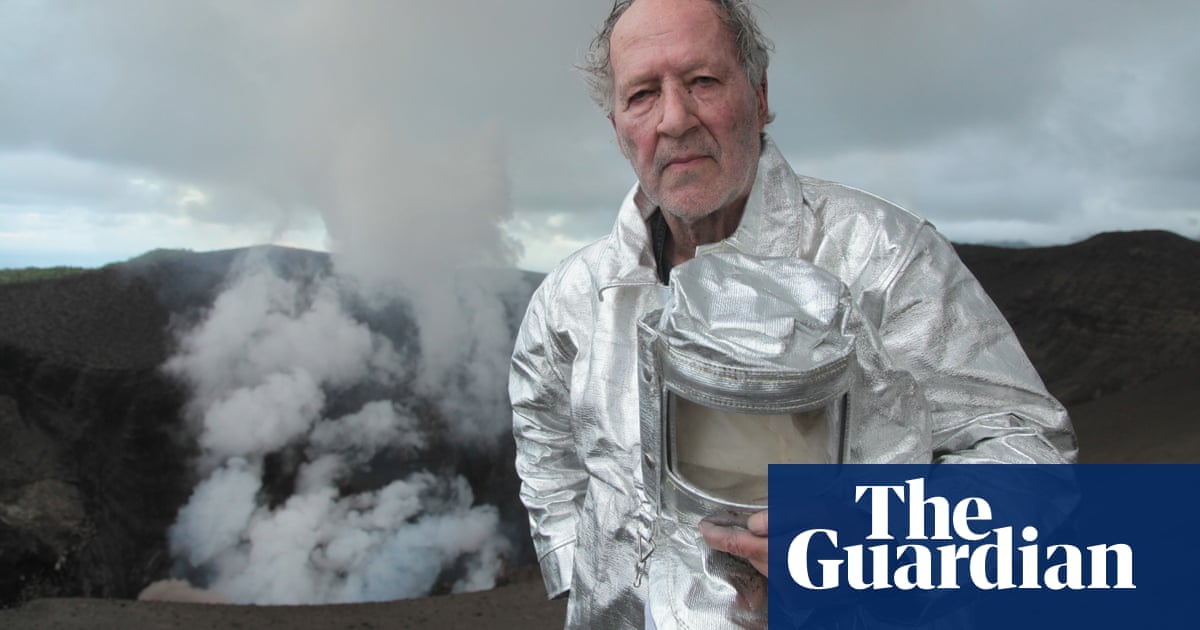 Werner Herzog raconte sa folle expérience d'écriture : un gardien de but a vomi sur ma machine à écrire 2 Werner Herzog raconte sa folle expérience d'écriture : un gardien de but a vomi sur ma machine à écrire - 1