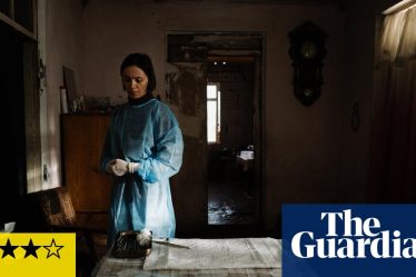 Critique d'avril - Dea Kulumbegashvili brille avec un drame poignant sur l'avortement | Festival du film de Venise 2024 - 6