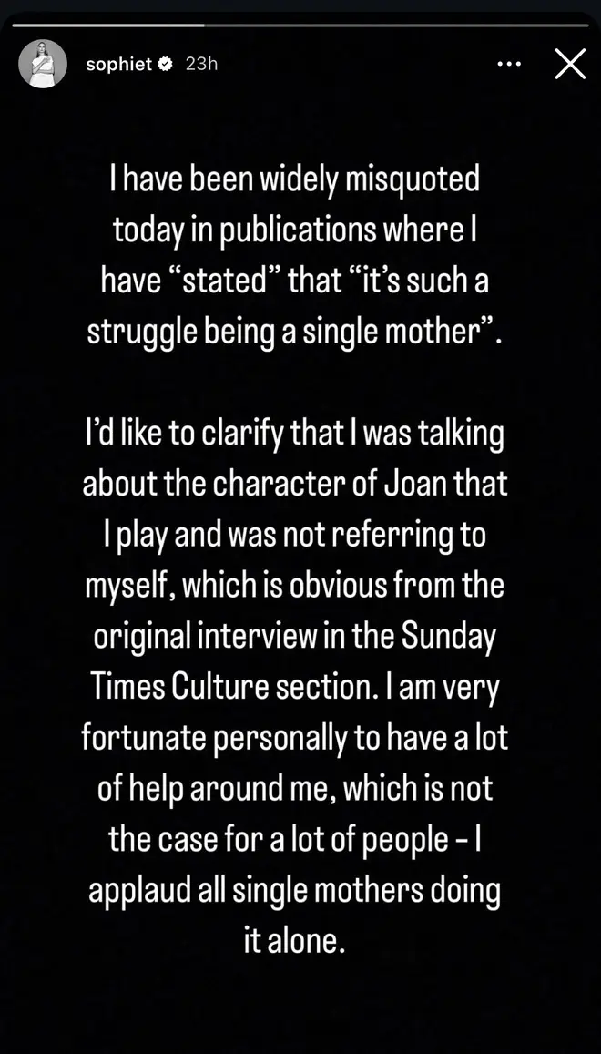 Sophie Turner dénonce la presse pour avoir « largement mal cité » les commentaires de sa mère célibataire 5 Sophie Turner a déclaré qu'elle avait été « largement mal citée »