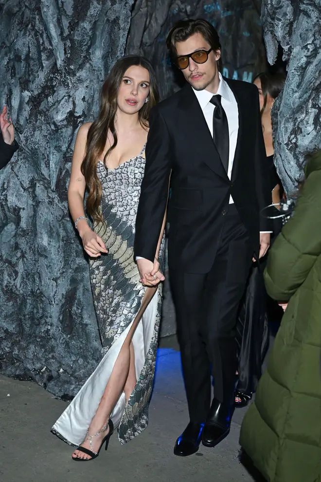 Chronologie complète de Millie Bobby Brown et Jake Bongiovi, y compris leur récent mariage 4 Millie Bobby Brown et Jake Bongiovi sont officiellement mariés