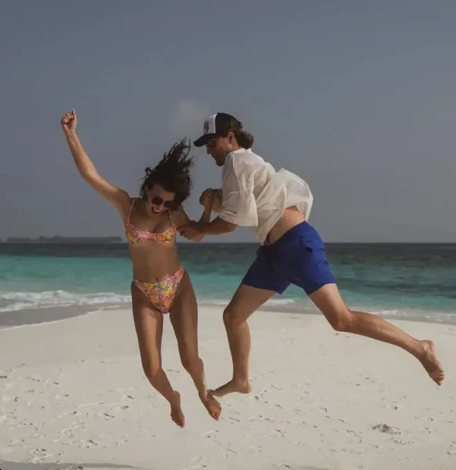 Chronologie complète de Millie Bobby Brown et Jake Bongiovi, y compris leur récent mariage 9 Millie Bobby Brown et Jake Bongiovi en vacances ensemble