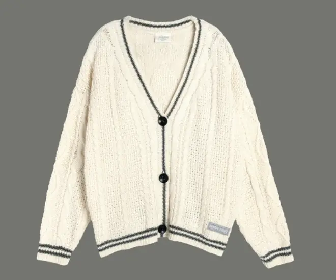 Taylor Swift réédite le cardigan Folklore