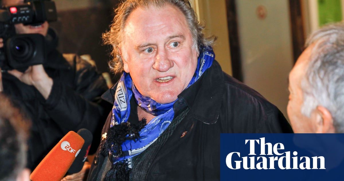 Demande de report du procès pour agression sexuelle par Gérard Depardieu - 1