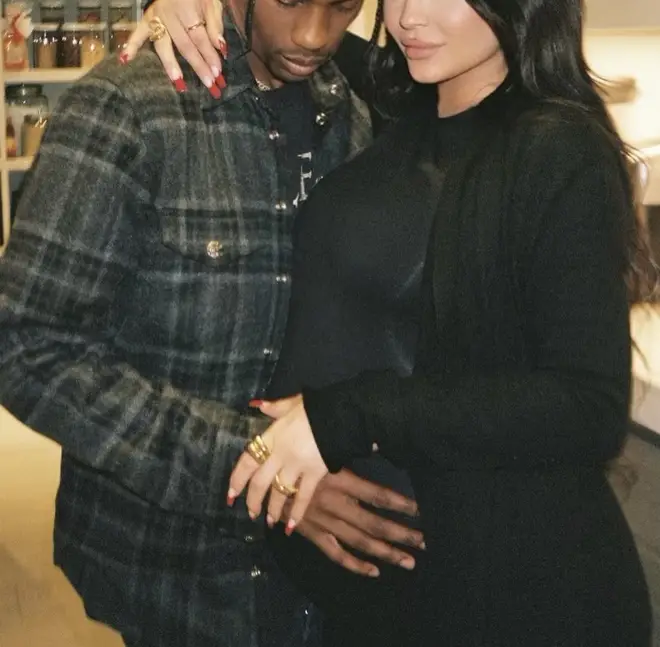 Les enfants de Kylie Jenner : noms, âges et photos adorables 8 Kylie Jenner et Travis Scott annoncent l'arrivée de leur fils en février 2022