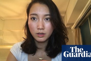 <br />
<br />
<h1>Shiori Ito : la voix de la révolution #MeToo au Japon</h1><br />
<br />
<p>Shiori Ito, une journaliste japonaise, est devenue malgré elle une figure emblématique du mouvement #MeToo au Japon. Son documentaire, "Editing it was like exposure therapy", raconte son combat contre les agressions sexuelles et le harcèlement.</p><br />
<br />
<h2>Points importants de l'article :</h2><br />
<ul><br /> <li>Shiori Ito, journaliste japonaise, figure de proue du mouvement #MeToo au Japon</li><br /> <li>Documentaire "Editing it was like exposure therapy" retrace son combat contre les agressions sexuelles</li><br />
</ul><br />
<br /> - 2