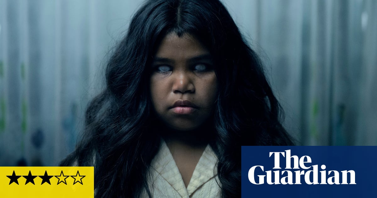 <br />
<br />
<h1>La critique de Moogai - Le traumatisme des Générations Volées alimente un film d'horreur hantant | Film australien</h1><br />
<br />
<p>Un nouveau film australien intitulé Moogai a récemment été critiqué pour son exploration du traumatisme des Générations Volées et son utilisation de l'horreur pour transmettre un message poignant. Le film, réalisé par un talentueux cinéaste australien, a suscité des réactions diverses de la part du public et des critiques.</p><br />
<br />
<h2>Points importants de l'article:</h2><br />
<ul><br /> <li>Moogai est un film australien qui aborde le traumatisme des Générations Volées</li><br /> <li>Le film utilise l'horreur pour transmettre un message émotionnel et puissant</li><br /> <li>La performance des acteurs a été saluée par de nombreux critiques</li><br /> <li>Moogai a suscité des réactions diverses de la part du public</li><br />
</ul><br />
<br /> 2 <br />
<br />
<h1>La critique de Moogai - Le traumatisme des Générations Volées alimente un film d'horreur hantant | Film australien</h1><br />
<br />
<p>Un nouveau film australien intitulé Moogai a récemment été critiqué pour son exploration du traumatisme des Générations Volées et son utilisation de l'horreur pour transmettre un message poignant. Le film, réalisé par un talentueux cinéaste australien, a suscité des réactions diverses de la part du public et des critiques.</p><br />
<br />
<h2>Points importants de l'article:</h2><br />
<ul><br /> <li>Moogai est un film australien qui aborde le traumatisme des Générations Volées</li><br /> <li>Le film utilise l'horreur pour transmettre un message émotionnel et puissant</li><br /> <li>La performance des acteurs a été saluée par de nombreux critiques</li><br /> <li>Moogai a suscité des réactions diverses de la part du public</li><br />
</ul><br />
<br /> - 1