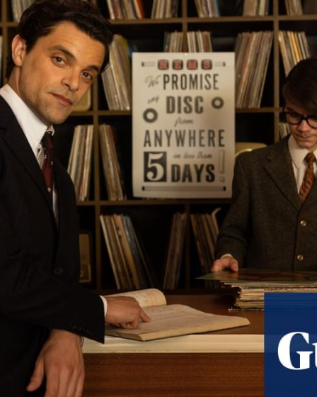 Critique de Midas Man : Jacob Fortune-Lloyd brille en tant que créateur de succès des Beatles | Film - 34