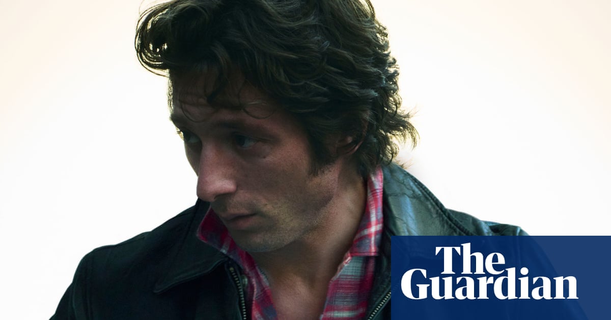 Première photo de Jeremy Allen White en tant que Bruce Springsteen | Film 2 Première photo de Jeremy Allen White en tant que Bruce Springsteen | Film - 1