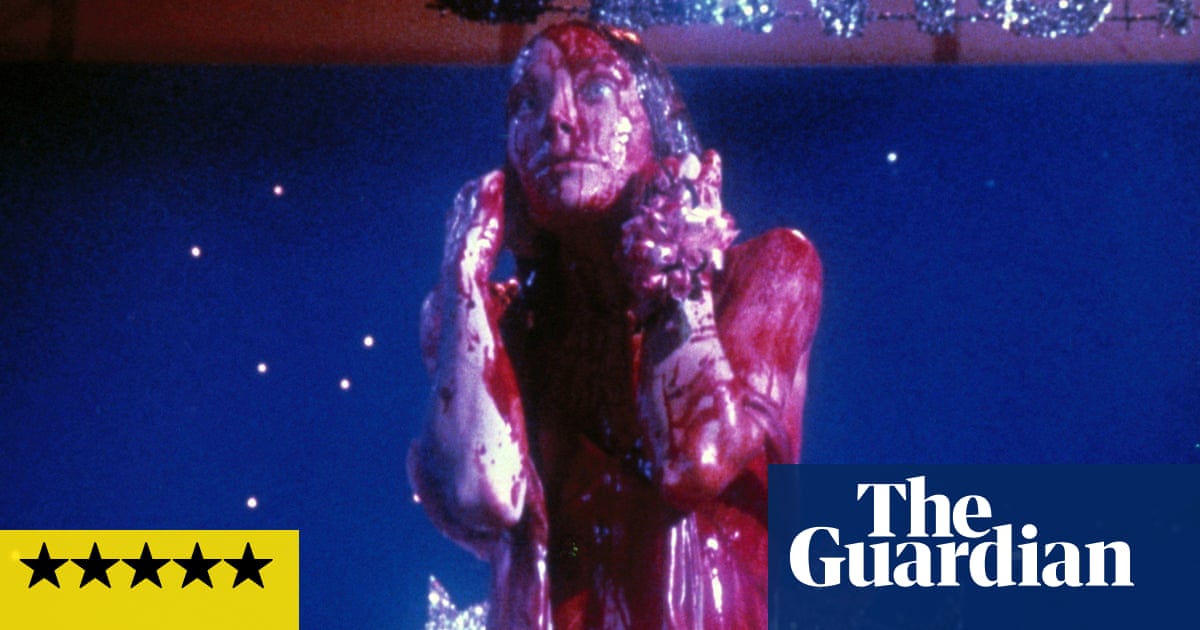 Critique de Carrie : chef-d'œuvre d'horreur de Brian De Palma, un spectacle sanglant à ne pas manquer | Film 2 Critique de Carrie : chef-d'œuvre d'horreur de Brian De Palma, un spectacle sanglant à ne pas manquer | Film - 1