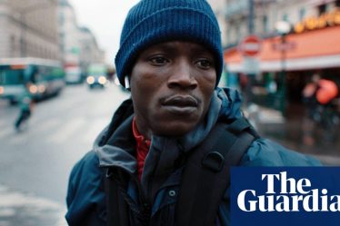 Star du film à succès se bat pour sa résidence en France : Toujours effrayé - 4