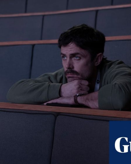 Critique de Slingshot : Casey Affleck brille dans cette saga de science-fiction solide | Film - 37