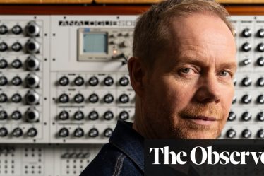 <br />
<br />
<h1>Le compositeur Max Richter se dévoile: "Je suis un adepte de la musique électronique discrète! J'adore tous les genres musicaux" | Musique classique</h1><br />
<br />
<p>Le talentueux compositeur Max Richter s'est confié sur sa passion pour la musique électronique et son amour pour la diversité musicale. En tant que fervent amateur de musique, il explore un large éventail de genres pour nourrir son inspiration. Sa vision unique et novatrice lui permet de créer des œuvres musicales intemporelles qui captivent son public.</p><br />
<br />
<h2>Points importants:</h2><br />
<ul><br /> <li>Max Richter adore la musique électronique et explore divers genres musicaux.</li><br /> <li>Sa vision novatrice lui permet de créer des œuvres musicales intemporelles.</li><br /> <li>Son amour pour la diversité musicale se reflète dans sa musique classique.</li><br />
</ul><br />
<br /> - 2