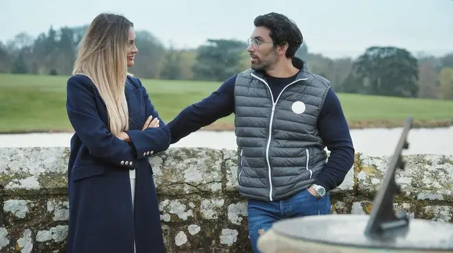 Amy de MAFS UK révèle la vérité sur la date finale de Luke alors qu'elle qualifie de "modification maladroite" 7 Amy a écrit « partir » lors de la cérémonie d'engagement final