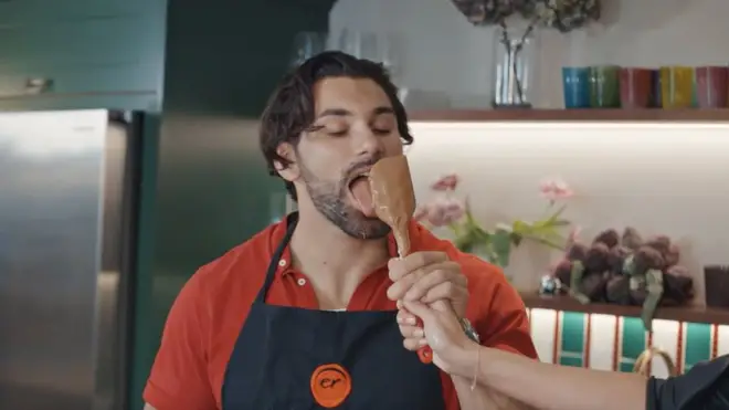 Amy de MAFS UK révèle la vérité sur la date finale de Luke alors qu'elle qualifie de "modification maladroite" 5 Le flirt de Luke a mis Amy mal à l'aise sur MAFS