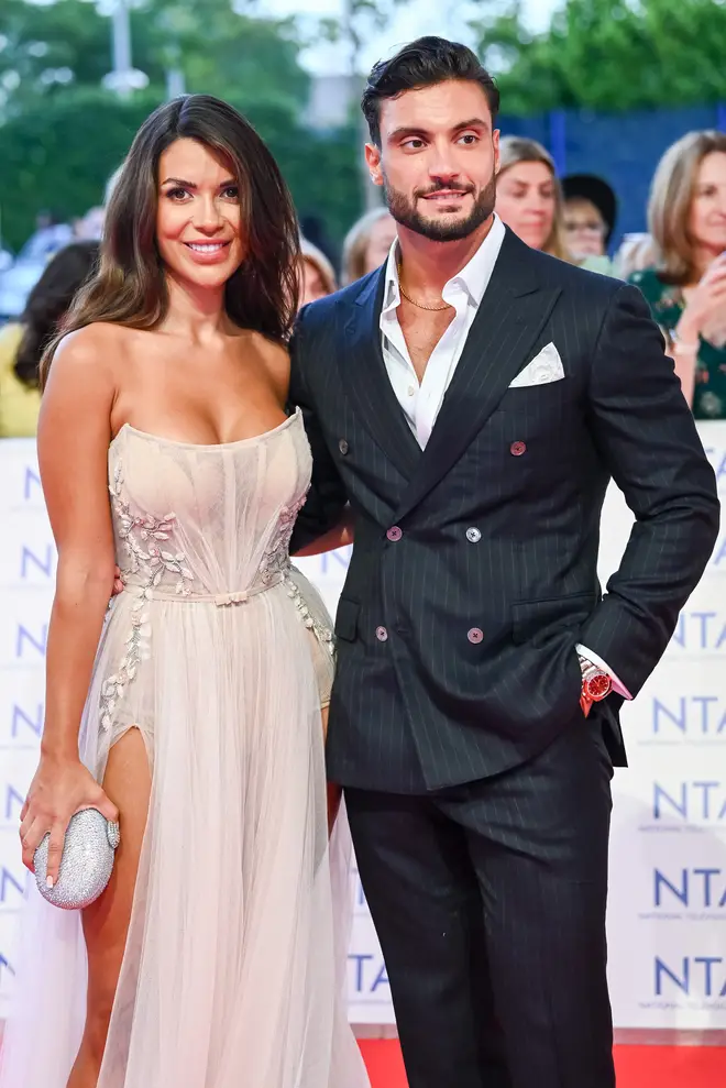 Ekin-Su de Love Island et Georges de MAFS UK sortent-ils ensemble ? Leur relation expliquée 4 Ekin-Su et Davide ont rompu en janvier 2024