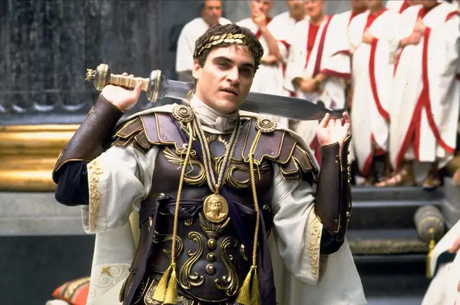 Le réalisateur de Gladiator II révèle pourquoi Barry Keoghan a abandonné le film 7 Joaquin Phoenix a joué Commode dans Gladiator des années 2000