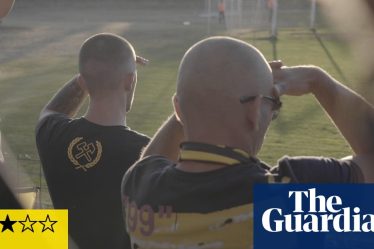 Critique de No Place for You in Our Town : au plus près des hooligans bulgares du football | Film - 2