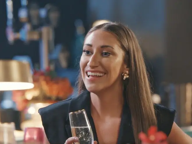 Hannah de MAFS UK révèle son plus grand regret concernant la soirée animée entre filles 5 Hannah a été liée aux mariés du MAFS, Orson et Ryan