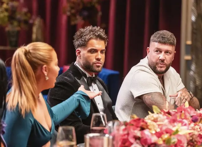 Polly de MAFS UK ombrage Adam après un énorme dîner 4 Les choses se sont échauffées lors du dîner final