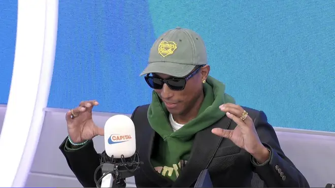 Pharrell Williams révèle pourquoi il a choisi son documentaire « Piece by Piece » comme... 4 Pharrell Williams prouve qu'il n'a pas les mains en Lego IRL