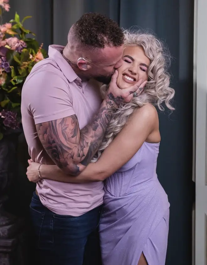 Sacha de MAFS UK brise le silence sur la séparation de Ross alors qu'il lance une nouvelle petite amie 4 Sacha et Ross se séparent deux mois après avoir quitté MAFS UK