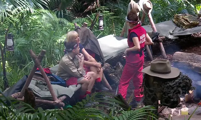 Maura Higgins de I'm A Celeb révèle que son chagrin a alimenté son voyage sur Love Island 6 Maura a raconté l'histoire à Danny Jones et Jane Moore