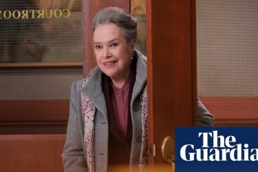 Kathy Bates parle des effets des opioïdes et du vieillissement à la télévision - 4