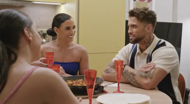 La mère de Lacey de MAFS UK critique les commentaires de Nathan sur leur séparation 4 Nathan a rencontré la mère de Lacey deux fois dans la série