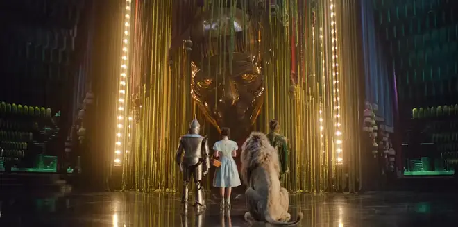 Dorothy est-elle dans Wicked ? La réalisatrice révèle comment elle sera incluse dans la partie 2 6 Dorothy est-elle dans Wicked : Partie 2 ?