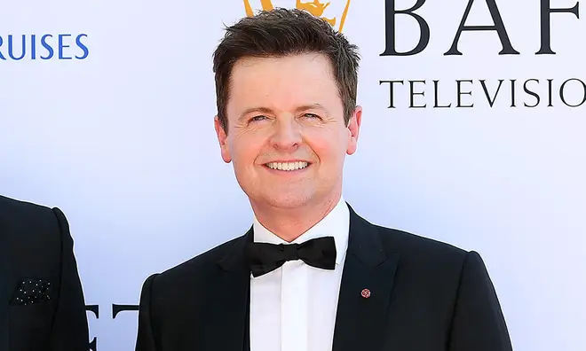 Rencontrez les enfants d'Ant et Dec : noms, âges et détails importants de leur vie de famille 4 Declan Donnelly porte un costume noir sur le tapis rouge des BAFTA