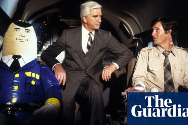 <br />
<br />
<h1>Le réalisateur Jim Abrahams nous quitte: retour sur sa carrière cinématographique</h1><br />
<br />
<p>Le monde du cinéma pleure aujourd'hui la perte de l'illustre réalisateur Jim Abrahams, connu pour ses comédies cultes. Sa filmographie impressionnante laisse derrière elle un héritage indéniable dans l'industrie cinématographique. Revenons ensemble sur sa carrière et son impact sur le monde du divertissement.</p><br />
<br />
<h2>Points importants de l'article:</h2><br />
<ul><br /> <li>La disparition de Jim Abrahams, réalisateur de renom</li><br /> <li>Son influence sur le cinéma comique</li><br /> <li>Ses films cultes et leur impact sur la culture populaire</li><br />
</ul><br />
<br /> - 4