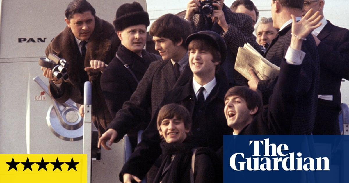Critique des Beatles en 1964 - L'énergie presque surnaturelle des Fab Four | Film 2 Critique des Beatles en 1964 - L'énergie presque surnaturelle des Fab Four | Film - 1