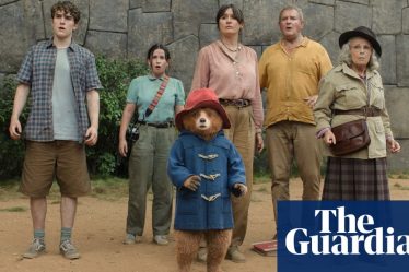 <h2>Paddington enregistre le meilleur week-end d'ouverture au Royaume-Uni pour un film britannique depuis No Time to Die</h2><br />
<br />
Le célèbre ours Paddington a conquis le cœur du public britannique avec son dernier film, Paddington in Peru, qui a réalisé le meilleur week-end d'ouverture pour un film britannique depuis la sortie de No Time to Die. Les spectateurs se sont précipités dans les salles de cinéma pour découvrir les nouvelles aventures de l'adorable ours péruvien.<br />
<br />
Points importants de l'article :<br />
- Paddington in Peru bat des records d'ouverture au Royaume-Uni<br />
- Le film est acclamé par le public britannique<br />
- Les fans se réjouissent des nouvelles aventures de Paddington - 4