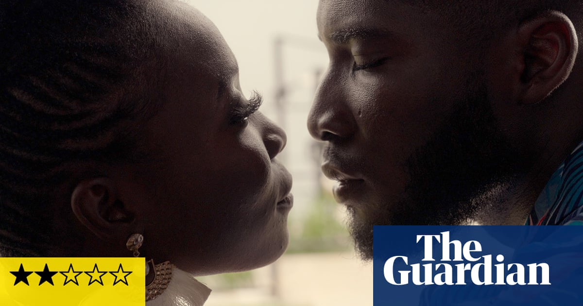Critique de "Deux d'un même genre" - Rencontre au sommet des sexes au Ghana dans un hôtel de luxe | Film 2 Critique de "Deux d'un même genre" - Rencontre au sommet des sexes au Ghana dans un hôtel de luxe | Film - 1