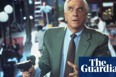 Ne m'appelez pas Shirley: Découvrez cinq moments cultes des comédies de Jim Abrahams | Airplane! - 2