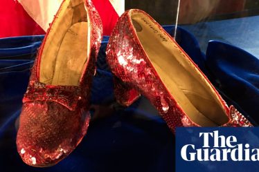 Chaussures rubis de The Wizard of Oz aux enchères après 20 ans de vol | Film - 8