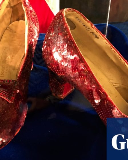 Chaussures rubis de The Wizard of Oz aux enchères après 20 ans de vol | Film - 49