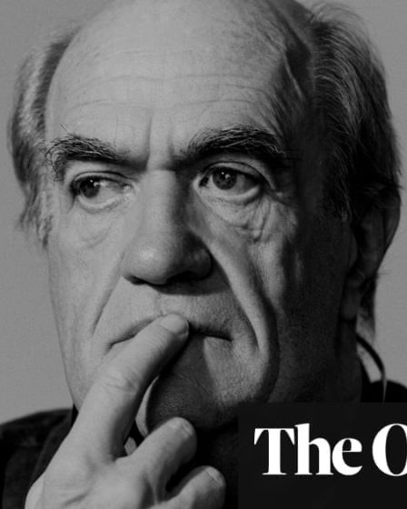 <br />
<br />
<h1>Colm Tóibín : L'Irlande d'aujourd'hui, un pays bien plus libre</h1><br />
<br />
<p>Le célèbre écrivain irlandais Colm Tóibín a récemment exprimé son opinion sur l'Irlande moderne, soulignant le progrès vers une société plus ouverte et tolérante. Selon lui, la société irlandaise a beaucoup évolué ces dernières années, offrant plus de liberté et de diversité à ses habitants.</p><br />
<br />
<h2>Points importants :</h2><br />
<ul><br /> <li>Colm Tóibín parle de l'évolution positive de l'Irlande</li><br /> <li>Il souligne la liberté et la tolérance croissantes dans la société irlandaise</li><br /> <li>L'Irlande est devenue un pays plus ouvert et diversifié</li><br />
</ul><br />
<br /> 8 <br />
<br />
<h1>Colm Tóibín : L'Irlande d'aujourd'hui, un pays bien plus libre</h1><br />
<br />
<p>Le célèbre écrivain irlandais Colm Tóibín a récemment exprimé son opinion sur l'Irlande moderne, soulignant le progrès vers une société plus ouverte et tolérante. Selon lui, la société irlandaise a beaucoup évolué ces dernières années, offrant plus de liberté et de diversité à ses habitants.</p><br />
<br />
<h2>Points importants :</h2><br />
<ul><br /> <li>Colm Tóibín parle de l'évolution positive de l'Irlande</li><br /> <li>Il souligne la liberté et la tolérance croissantes dans la société irlandaise</li><br /> <li>L'Irlande est devenue un pays plus ouvert et diversifié</li><br />
</ul><br />
<br /> - 7