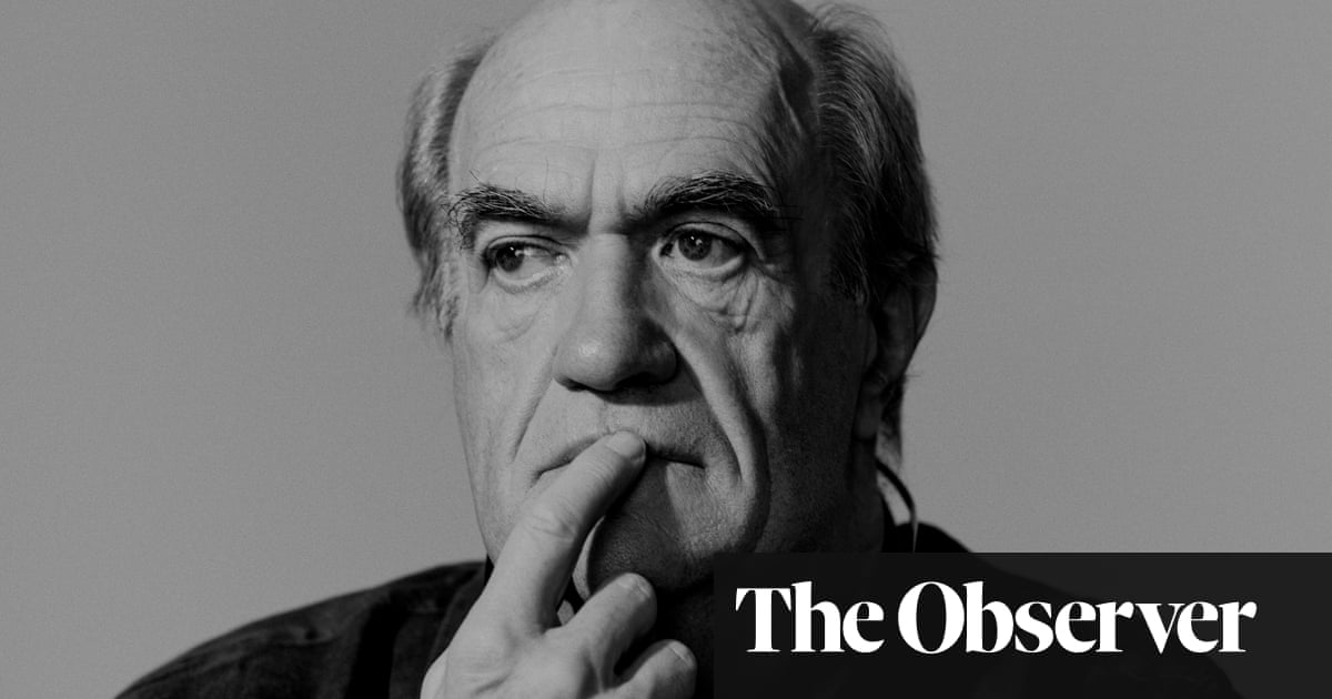 <br />
<br />
<h1>Colm Tóibín : L'Irlande d'aujourd'hui, un pays bien plus libre</h1><br />
<br />
<p>Le célèbre écrivain irlandais Colm Tóibín a récemment exprimé son opinion sur l'Irlande moderne, soulignant le progrès vers une société plus ouverte et tolérante. Selon lui, la société irlandaise a beaucoup évolué ces dernières années, offrant plus de liberté et de diversité à ses habitants.</p><br />
<br />
<h2>Points importants :</h2><br />
<ul><br /> <li>Colm Tóibín parle de l'évolution positive de l'Irlande</li><br /> <li>Il souligne la liberté et la tolérance croissantes dans la société irlandaise</li><br /> <li>L'Irlande est devenue un pays plus ouvert et diversifié</li><br />
</ul><br />
<br /> 2 <br />
<br />
<h1>Colm Tóibín : L'Irlande d'aujourd'hui, un pays bien plus libre</h1><br />
<br />
<p>Le célèbre écrivain irlandais Colm Tóibín a récemment exprimé son opinion sur l'Irlande moderne, soulignant le progrès vers une société plus ouverte et tolérante. Selon lui, la société irlandaise a beaucoup évolué ces dernières années, offrant plus de liberté et de diversité à ses habitants.</p><br />
<br />
<h2>Points importants :</h2><br />
<ul><br /> <li>Colm Tóibín parle de l'évolution positive de l'Irlande</li><br /> <li>Il souligne la liberté et la tolérance croissantes dans la société irlandaise</li><br /> <li>L'Irlande est devenue un pays plus ouvert et diversifié</li><br />
</ul><br />
<br /> - 1