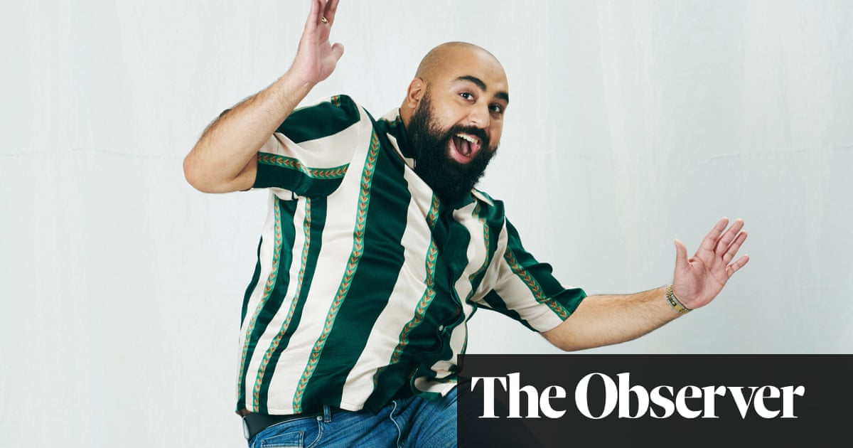 <br />
<br />
<h1>Asim Chaudhry: Comment l'ignorance pendant son enfance a été une bénédiction étrange | Vie et style</h1><br />
<br />
<p>Asim Chaudhry, acteur et comédien britannique, partage son expérience unique d'avoir été ignoré pendant son enfance et comment cela a finalement été une bénédiction pour lui. Dans une interview exclusive, il révèle comment cette période difficile l'a aidé à devenir la personne qu'il est aujourd'hui.</p><br />
<br />
<h2>Points importants de l'article:</h2><br />
<ul><br /> <li>Asim Chaudhry, acteur et comédien britannique</li><br /> <li>Expérience d'avoir été ignoré pendant son enfance</li><br /> <li>Comment cette période difficile a été une bénédiction pour lui</li><br /> <li>Interview exclusive sur son parcours personnel</li><br />
</ul><br />
<br /> - 1