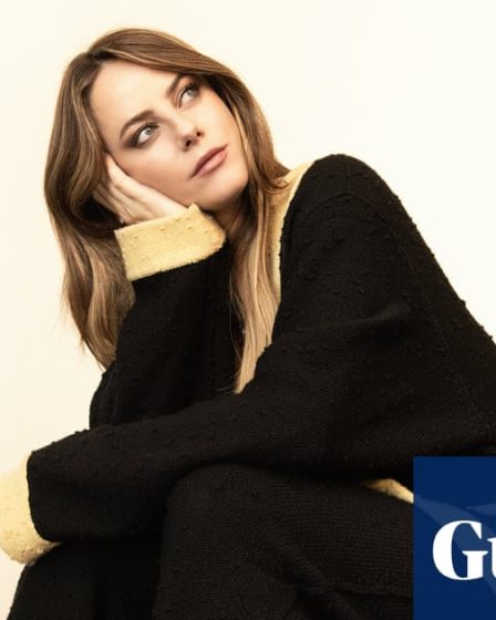 <h2>Interview exclusive avec Kaya Scodelario : de Skins aux scènes de sexe, en passant par ses peurs</h2><br />
<br />
<p>Connue pour son rôle dans la série télévisée à succès Skins, l'actrice britannique Kaya Scodelario se confie sur son parcours, ses peurs et les scènes de sexe qui ont jalonné sa carrière. Dans une interview exclusive, elle révèle comment elle a été perçue comme une "rose anglaise" et pourquoi cela l'a profondément agacée.</p><br />
<br />
<ul><br /> <li>Retour sur le parcours de Kaya Scodelario</li><br /> <li>Ses réflexions sur les scènes de sexe à l'écran</li><br /> <li>Les coulisses de Skins : anecdotes inédites</li><br /> <li>La vérité sur l'étiquette de "rose anglaise"</li><br />
</ul> 26 <h2>Interview exclusive avec Kaya Scodelario : de Skins aux scènes de sexe, en passant par ses peurs</h2><br />
<br />
<p>Connue pour son rôle dans la série télévisée à succès Skins, l'actrice britannique Kaya Scodelario se confie sur son parcours, ses peurs et les scènes de sexe qui ont jalonné sa carrière. Dans une interview exclusive, elle révèle comment elle a été perçue comme une "rose anglaise" et pourquoi cela l'a profondément agacée.</p><br />
<br />
<ul><br /> <li>Retour sur le parcours de Kaya Scodelario</li><br /> <li>Ses réflexions sur les scènes de sexe à l'écran</li><br /> <li>Les coulisses de Skins : anecdotes inédites</li><br /> <li>La vérité sur l'étiquette de "rose anglaise"</li><br />
</ul> - 25