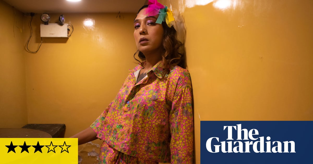 Critique de l'agence de mannequins transgenre en Inde: un voyage émotionnel vers l'acceptation | Film 2 Critique de l'agence de mannequins transgenre en Inde: un voyage émotionnel vers l'acceptation | Film - 1