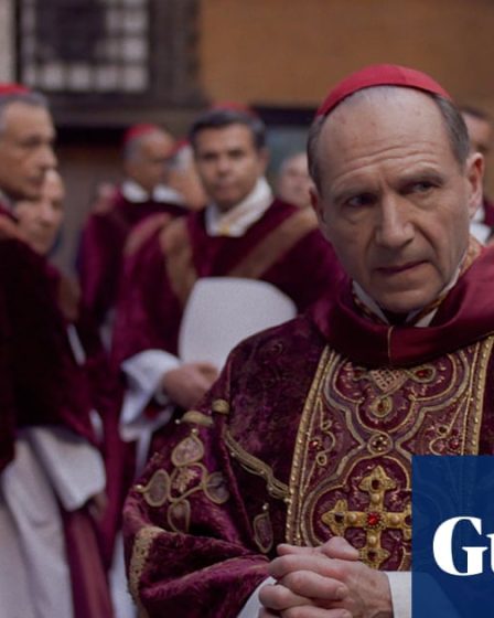 Critique du Conclave : Ralph Fiennes brille dans ce thriller palpitant sur l'élection papale - 52